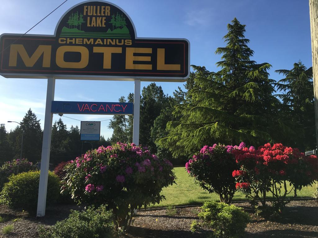 Fuller Lake Chemainus Motel Exterior photo