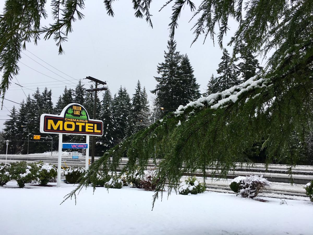 Fuller Lake Chemainus Motel Exterior photo