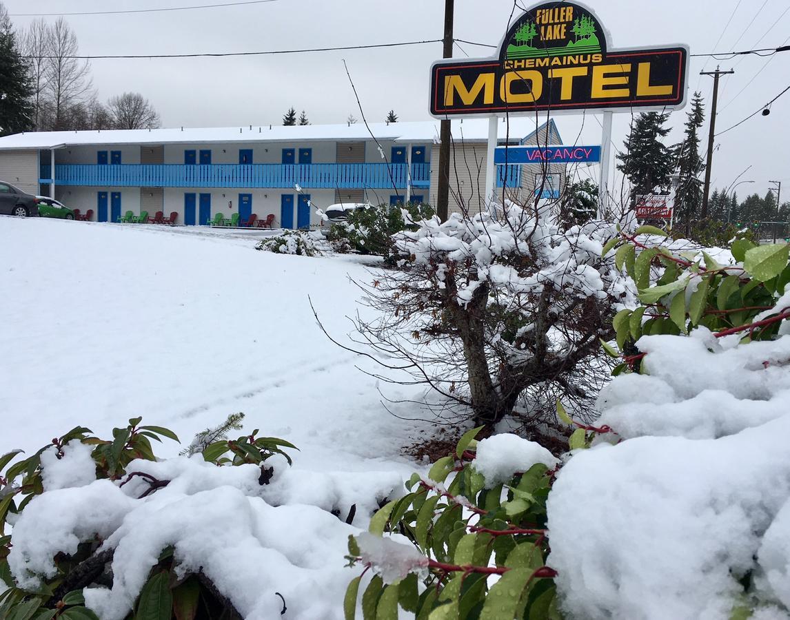 Fuller Lake Chemainus Motel Exterior photo