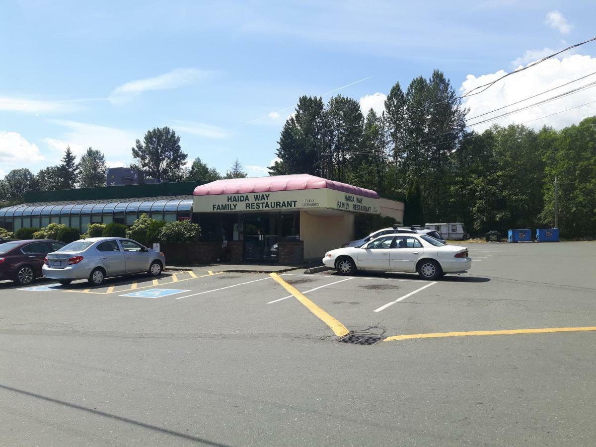 Fuller Lake Chemainus Motel Exterior photo